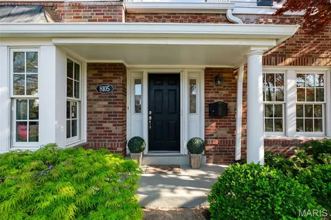$1,025,000 | 8105 Kingsbury Boulevard, Clayton, MO 63105