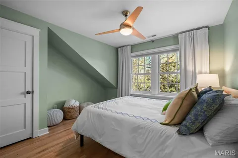 $1,025,000 | 8105 Kingsbury Boulevard, Clayton, MO 63105