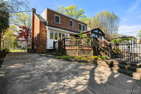 $1,025,000 | 8105 Kingsbury Boulevard, Clayton, MO 63105