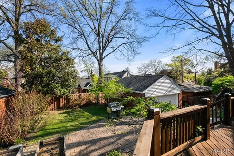 $1,025,000 | 8105 Kingsbury Boulevard, Clayton, MO 63105