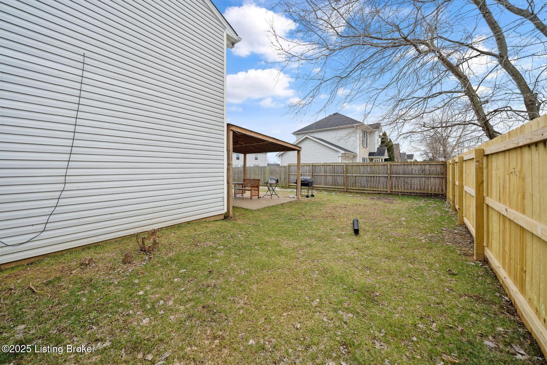 9600 Brooks Bend Road Louisville, KY 40258 - Photo 37 of 42 photo_online_036