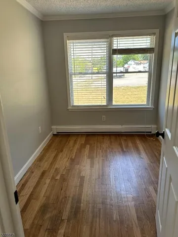 $349,900 | 580 Highway 23, Franklin, NJ 07416