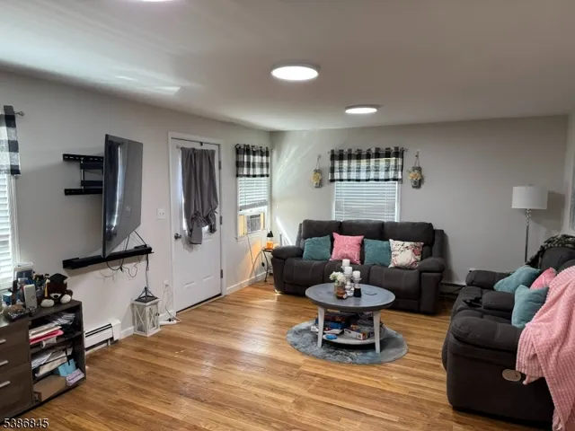 $349,900 | 580 Highway 23, Franklin, NJ 07416