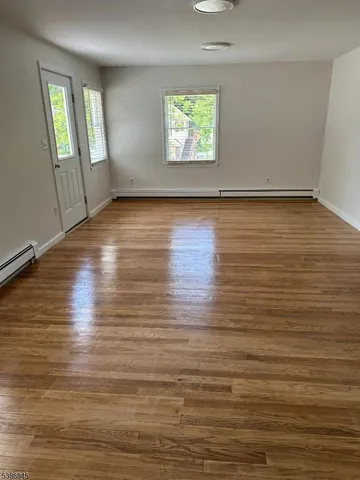 $349,900 | 580 Highway 23, Franklin, NJ 07416