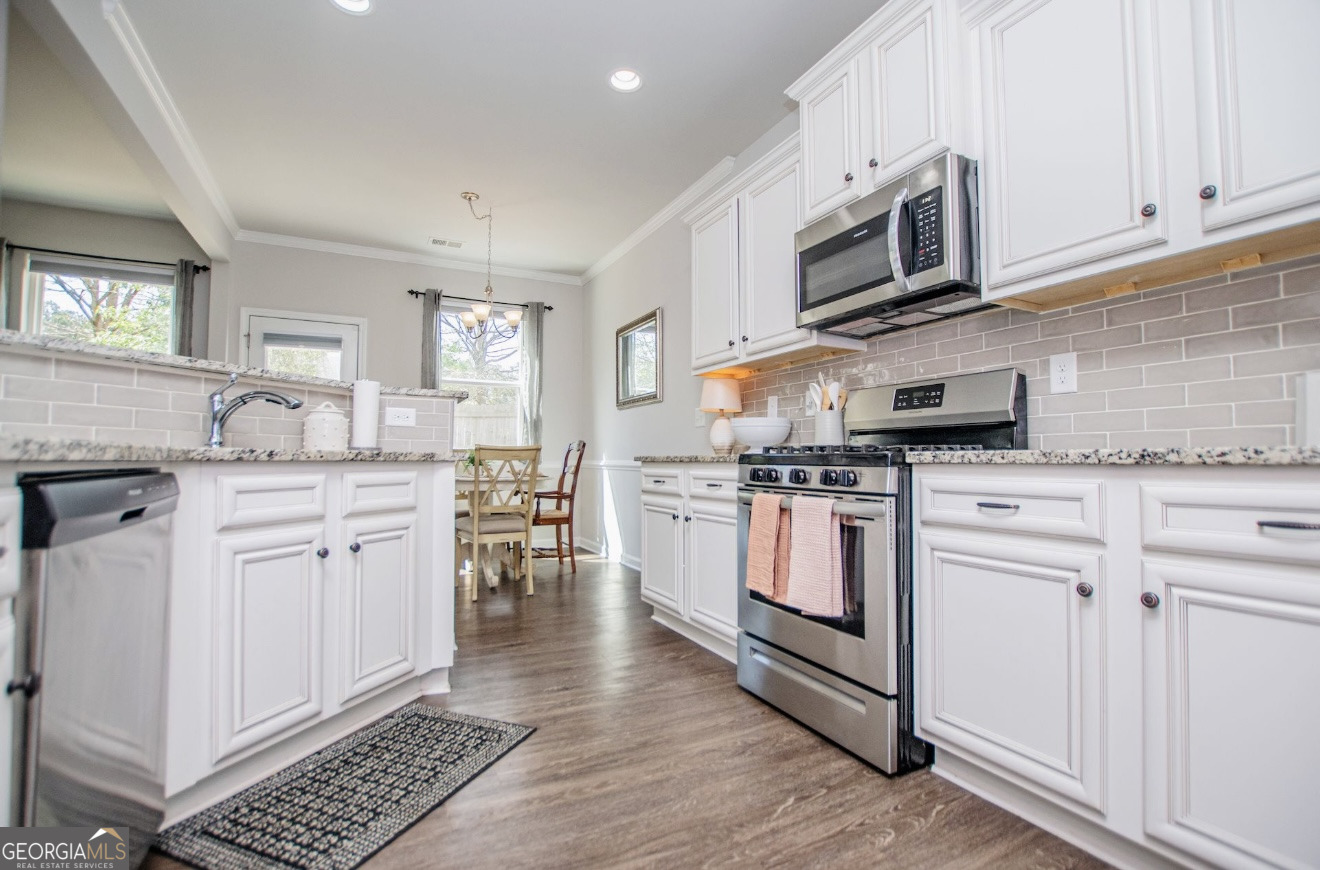 237 Merritt Circle Newnan, GA 30263 - Photo 11 of 37