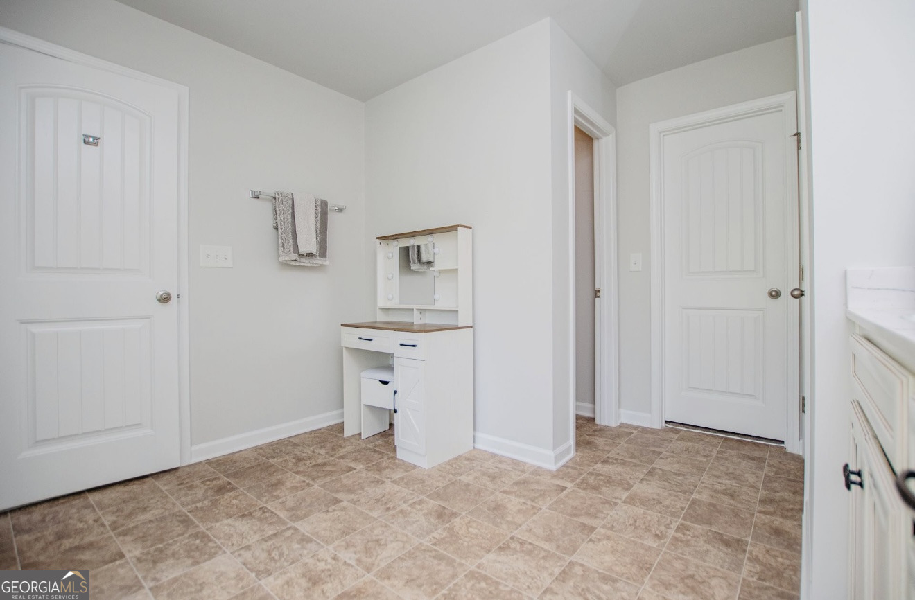 237 Merritt Circle Newnan, GA 30263 - Photo 18 of 37