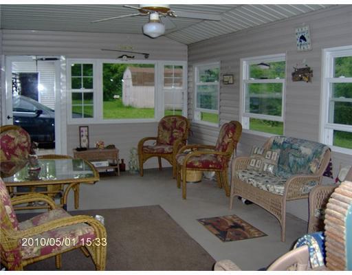 2184 Nilan Road Point Marion, PA 15474 - Photo 4 of 13 Den/Family/Great Room.