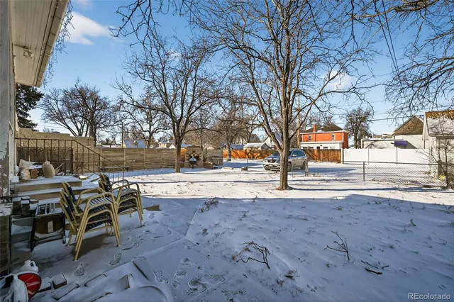 a view of outdoor space yard and patio