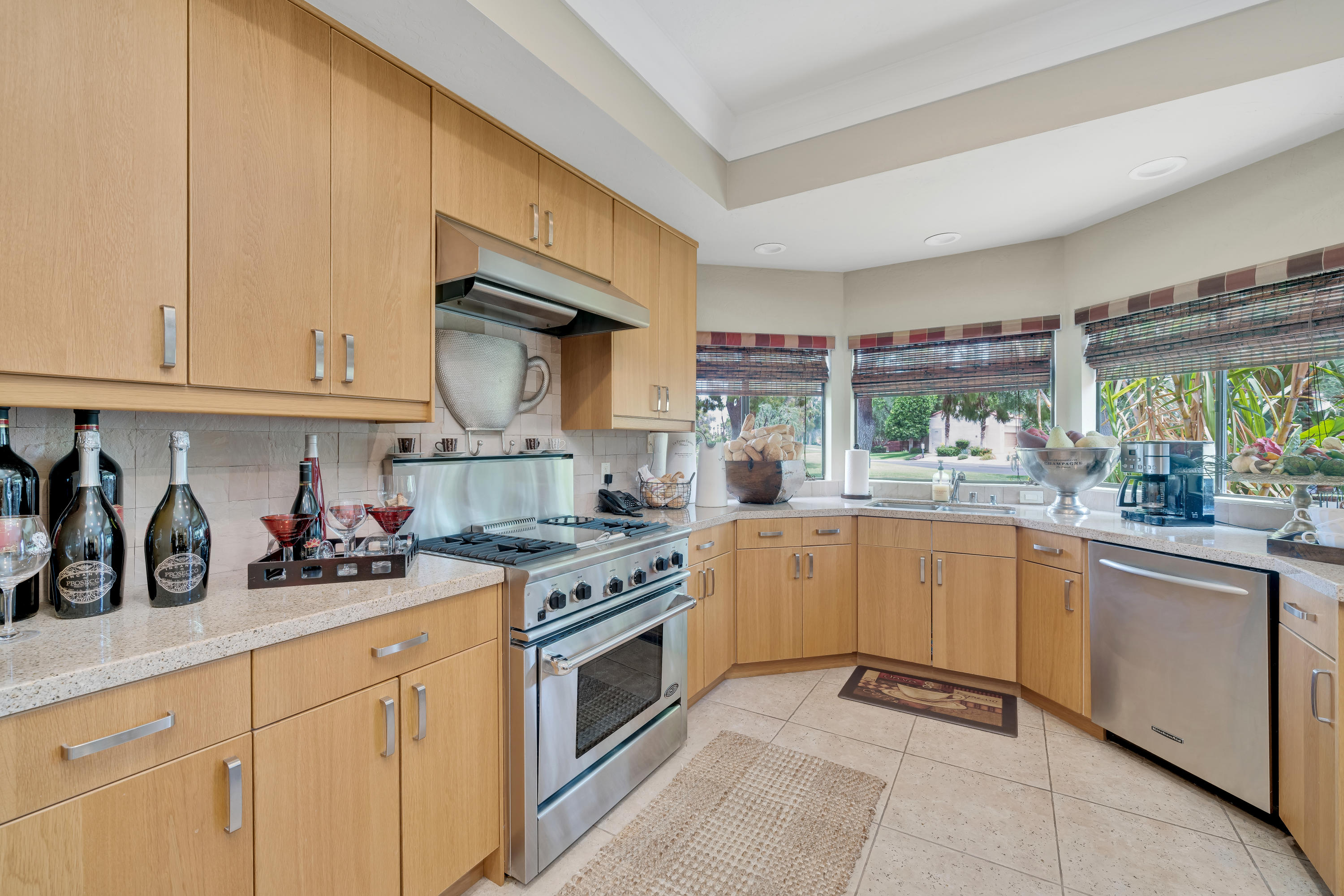 709 Inverness Drive Rancho Mirage, CA 92270 - Photo 8 of 28 Photo-8