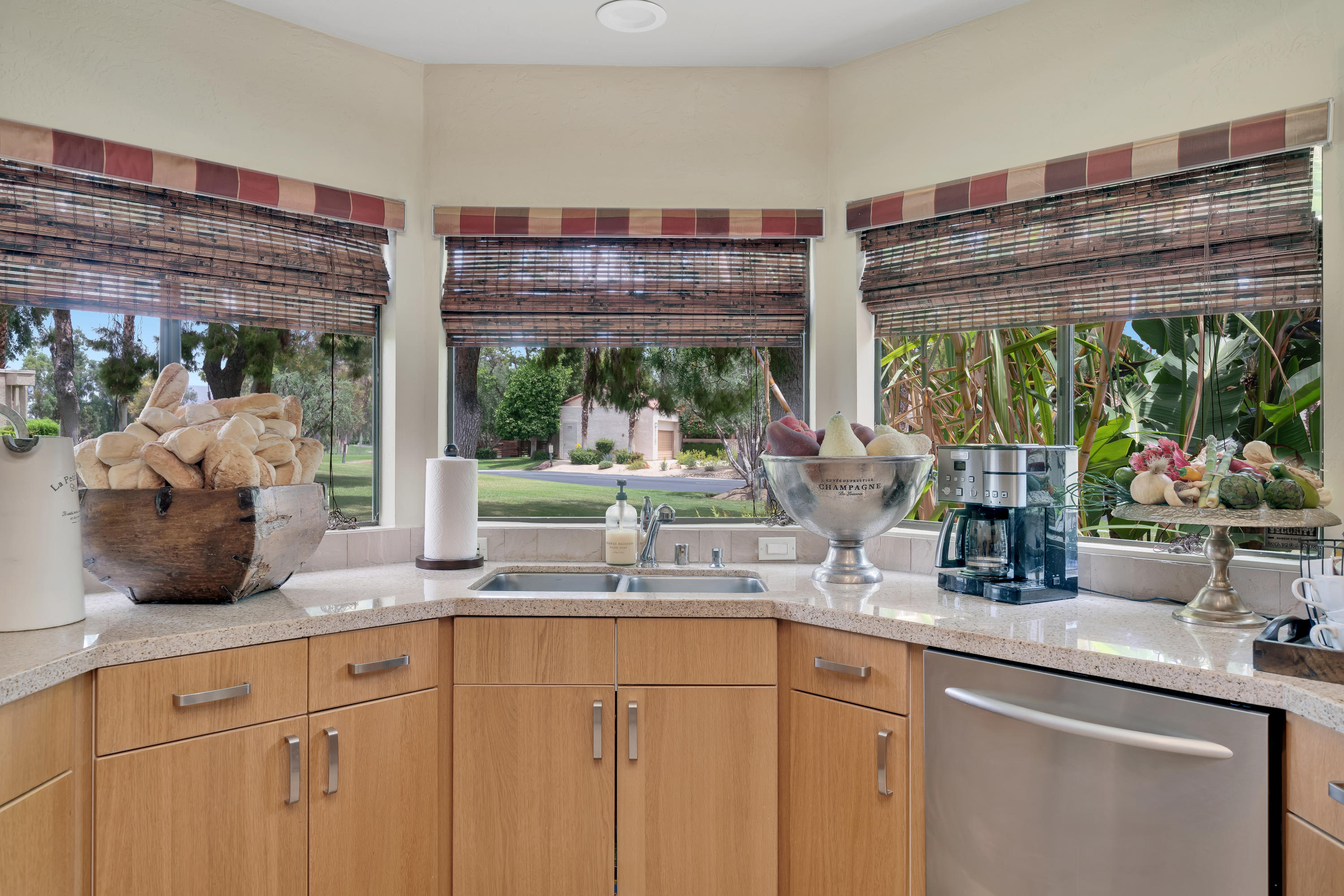 709 Inverness Drive Rancho Mirage, CA 92270 - Photo 9 of 28 Photo-9
