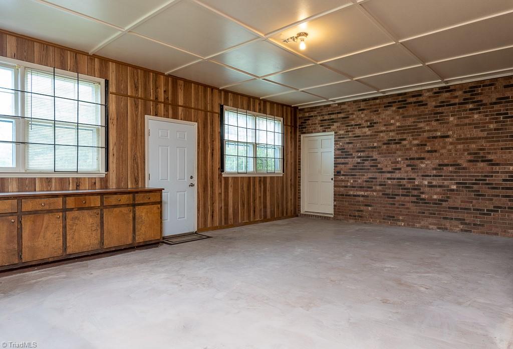 801 Taylor Road Stoneville, NC 27048 - Photo 33 of 34 Attached Large Bonus Room with custom shelving