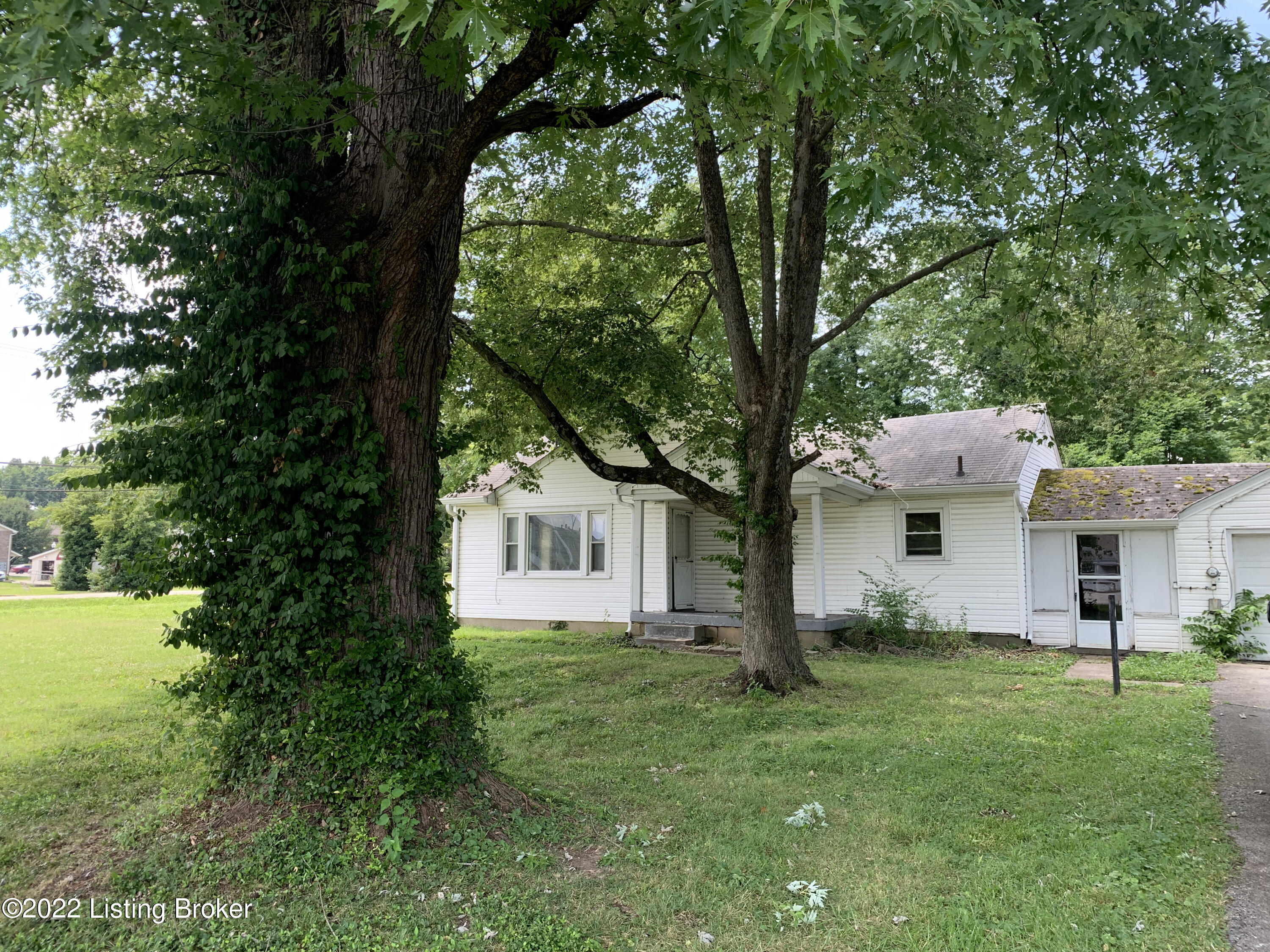 7500 3rd Street Road Louisville, KY 40214 - Photo 27 of 28 IMG_3040