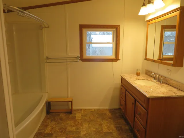 $299,900 | 6295 Logansport Road, Logansport, IN 46947