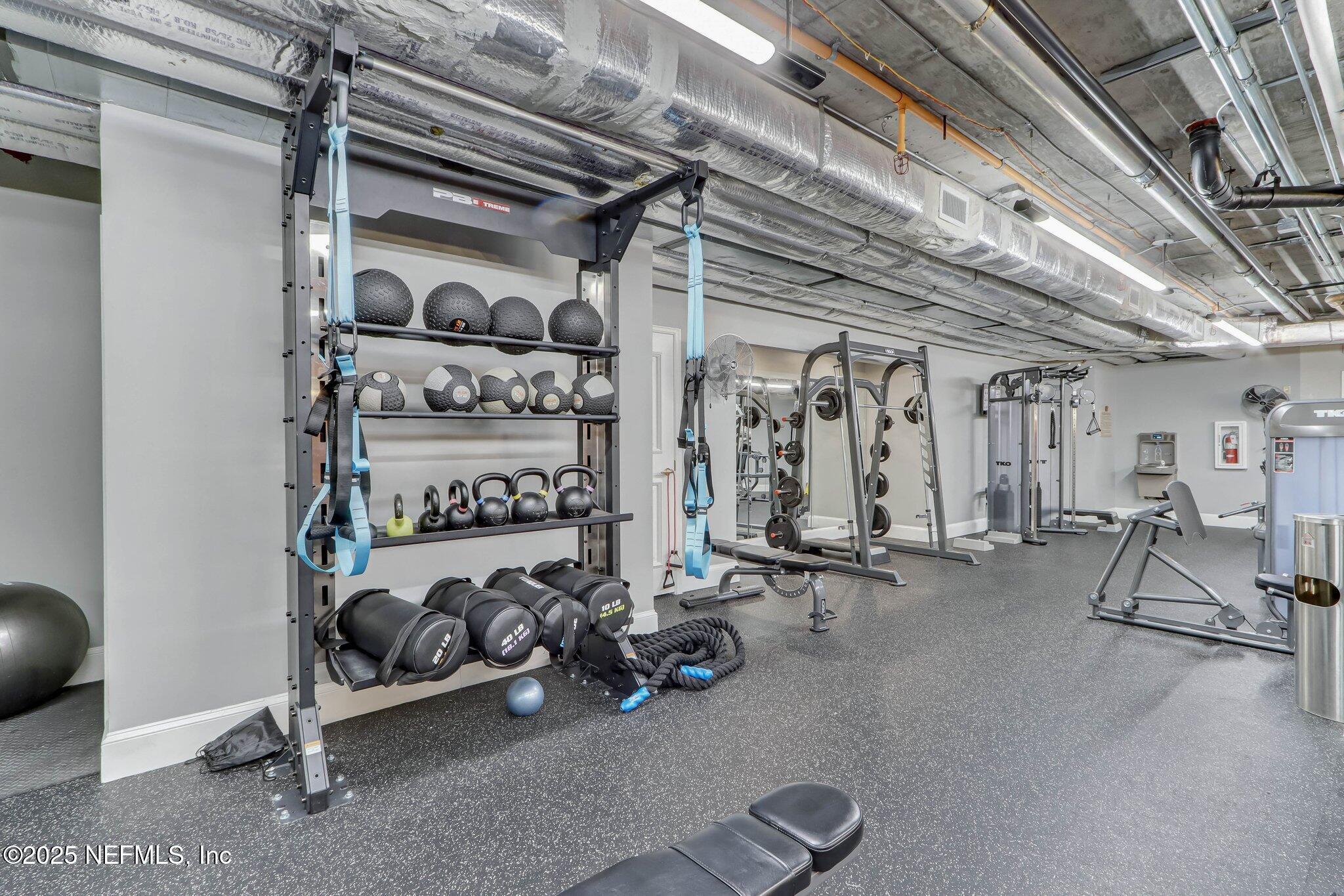 400 East Bay Street, Unit 1409 Jacksonville, FL 32202 - Photo 29 of 76 Fitness Center.jpg