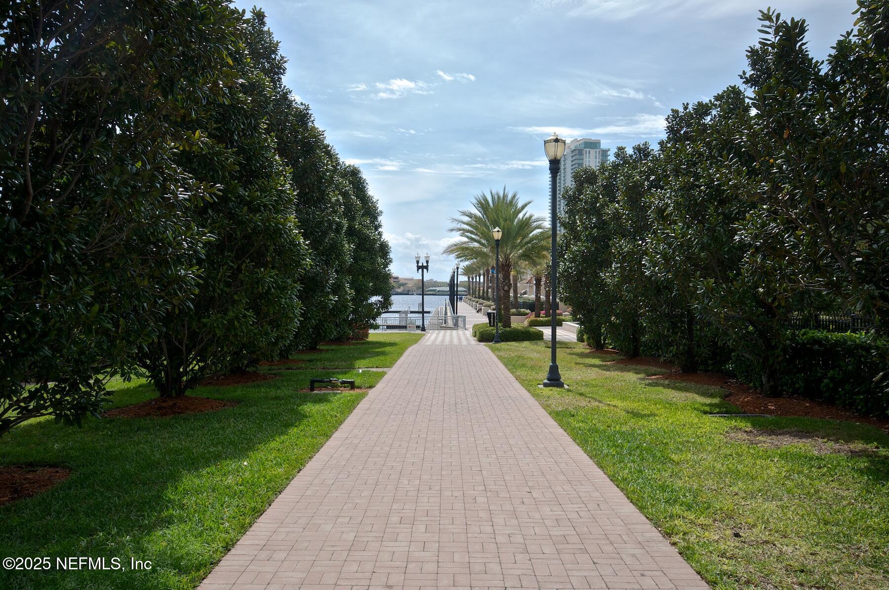 400 East Bay Street, Unit 1409 Jacksonville, FL 32202 - Photo 36 of 76 Walkway