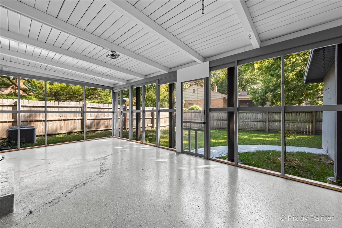 925 Ridgewood Road Rockford, IL 61107 - Photo 14 of 58 Gallery Image 14