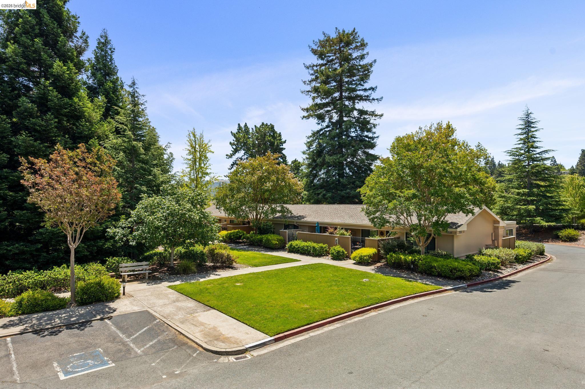 2925 Golden Rain Road, Unit 14 Walnut Creek, CA 94595 - Photo 31 of 49