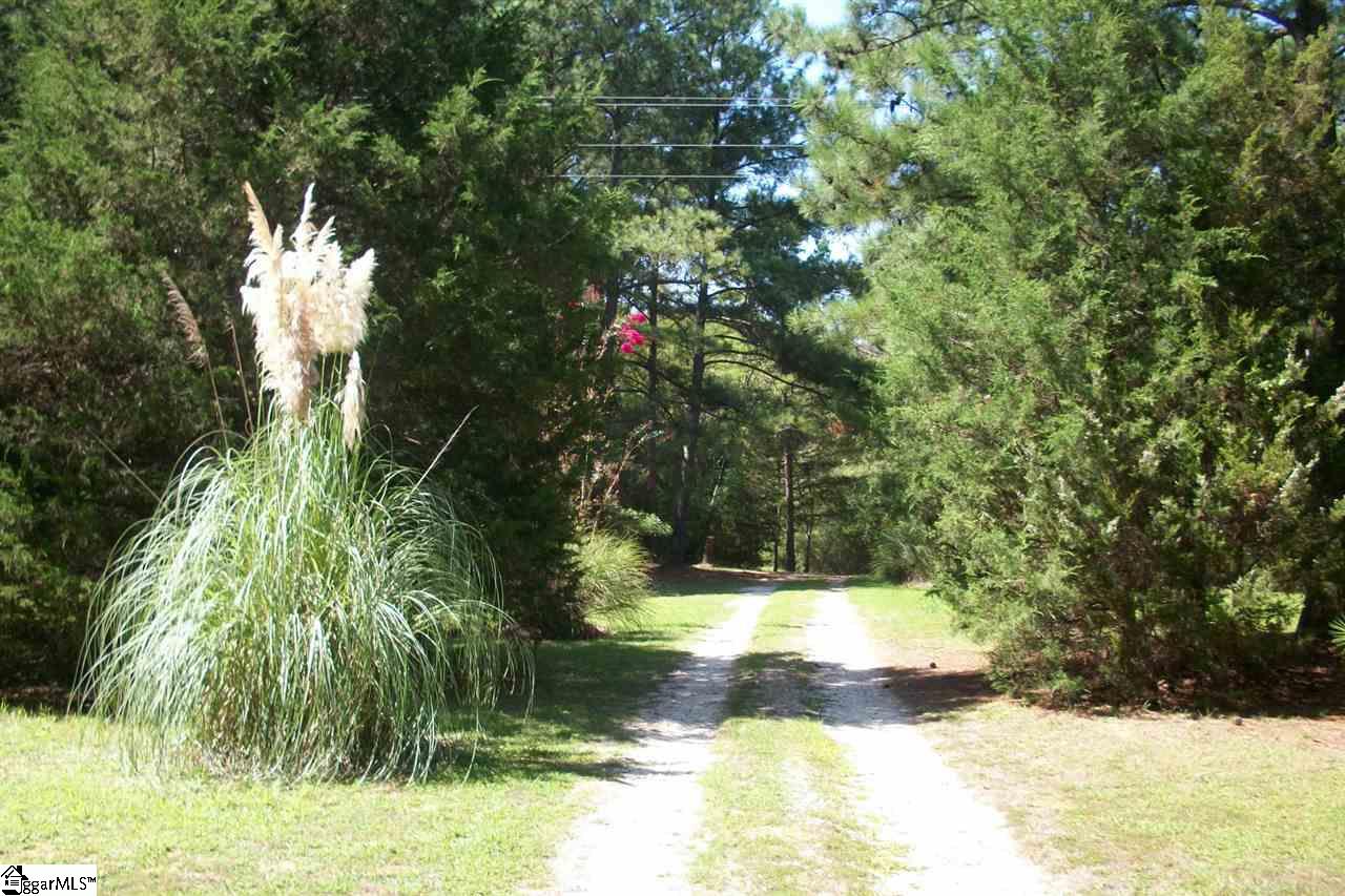 265 Southern Road Belton, SC 29627 - Photo 24 of 36
