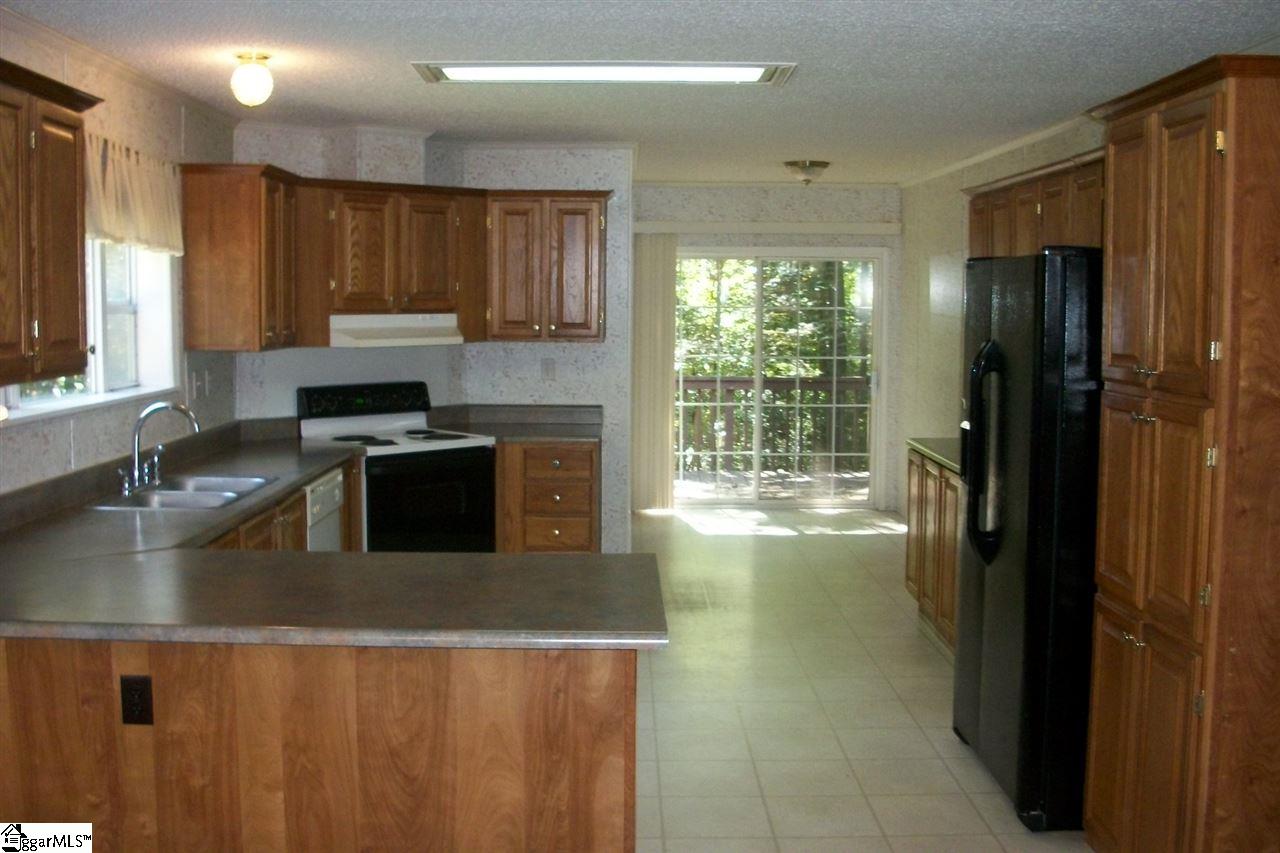 265 Southern Road Belton, SC 29627 - Photo 6 of 36