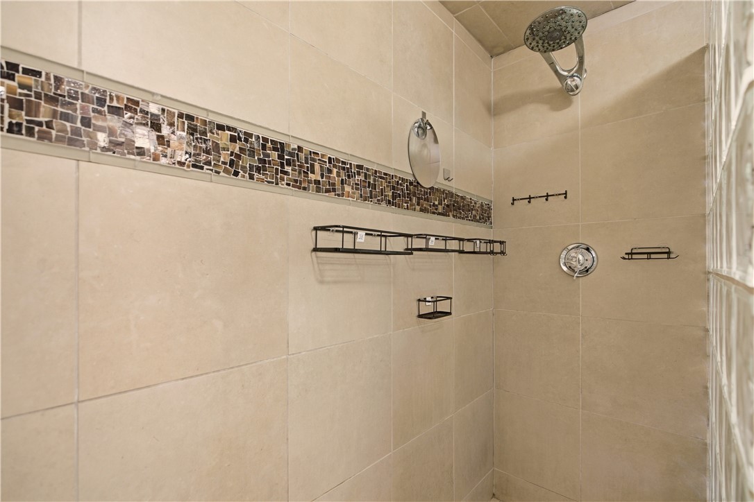 38 Harrison Avenue, Unit 1 Newport, RI 02840 - Photo 8 of 31