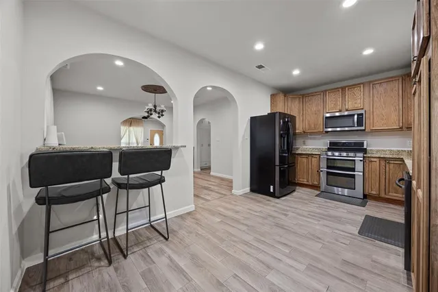 $350,000 | 3208 Travis Avenue, Fort Worth, TX 76110