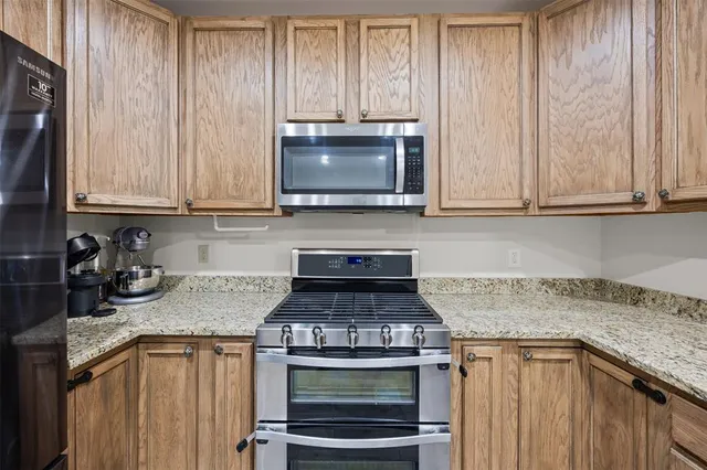 $350,000 | 3208 Travis Avenue, Fort Worth, TX 76110