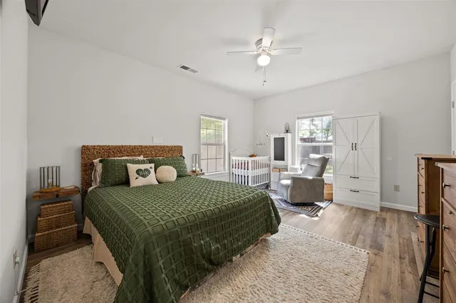 $350,000 | 3208 Travis Avenue, Fort Worth, TX 76110