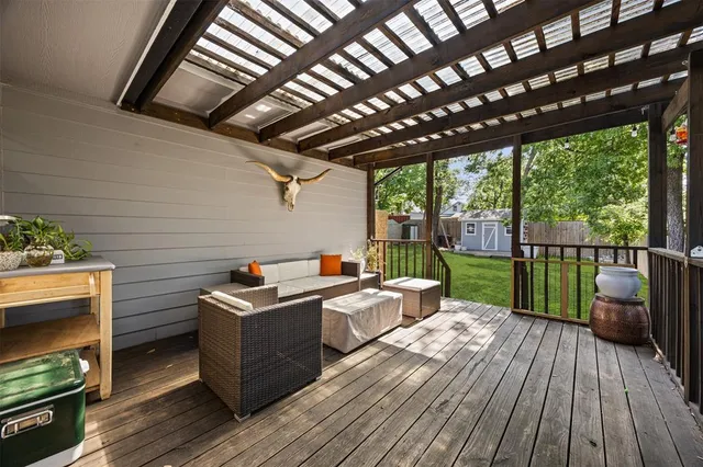 $350,000 | 3208 Travis Avenue, Fort Worth, TX 76110