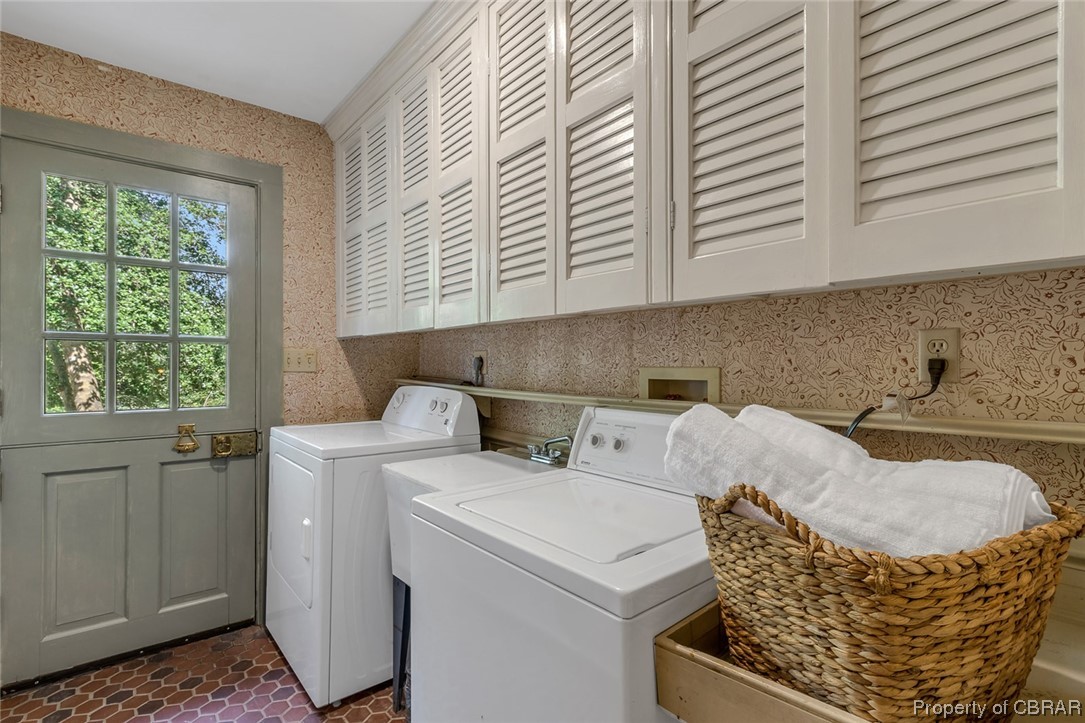 268 Woodbrook Road Lancaster, VA 22503 - Photo 19 of 50 Laundry/mud room