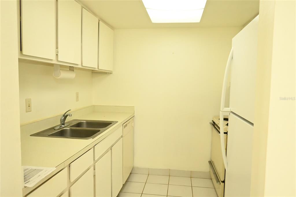 12760 Indian Rocks Road, Unit 555 Largo, FL 33774 - Photo 5 of 20