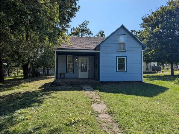 $119,900 | 1111 Miami Street, Hiawatha, KS 66434