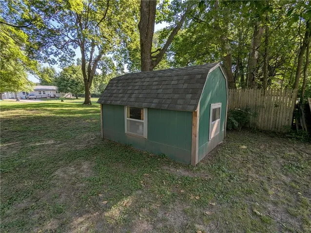 $137,000 | 1111 Miami Street, Hiawatha, KS 66434
