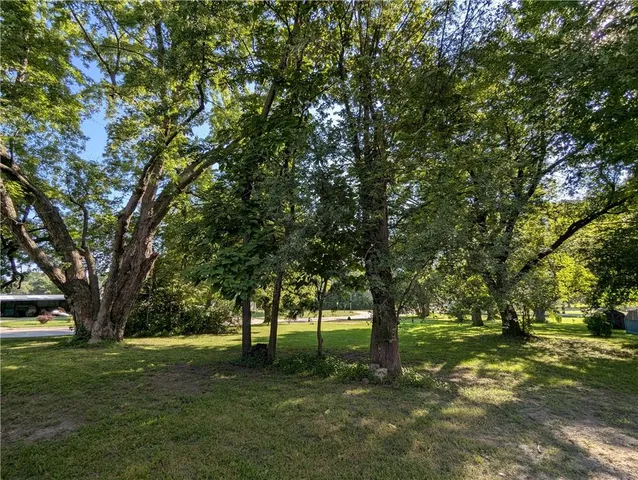 $137,000 | 1111 Miami Street, Hiawatha, KS 66434