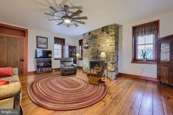 $500,000 | 76 South Brick Lane, Elverson, PA 19520