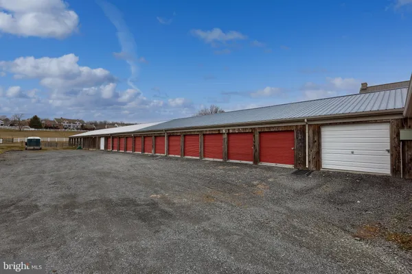 $500,000 | 76 South Brick Lane, Elverson, PA 19520