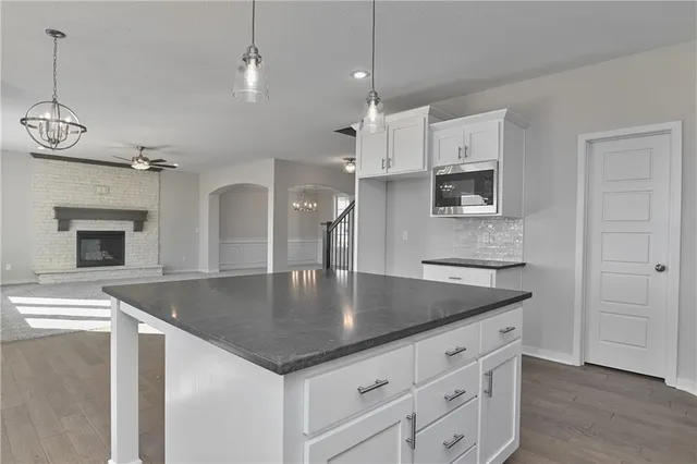 $644,950 | 2717 West Park Street, Olathe, KS 66061