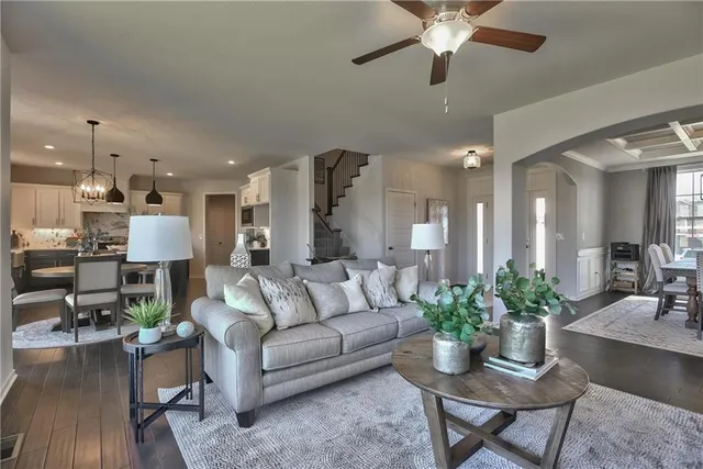 $644,950 | 2717 West Park Street, Olathe, KS 66061