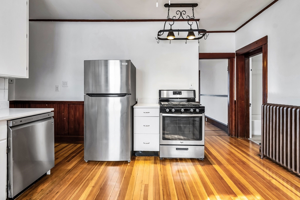 219 Pelham Street Methuen, MA 01844 - Photo 25 of 42