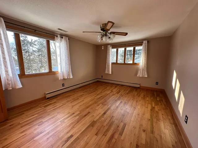 $385,000 | 1014 Green Bay Street, Onalaska, WI 54650