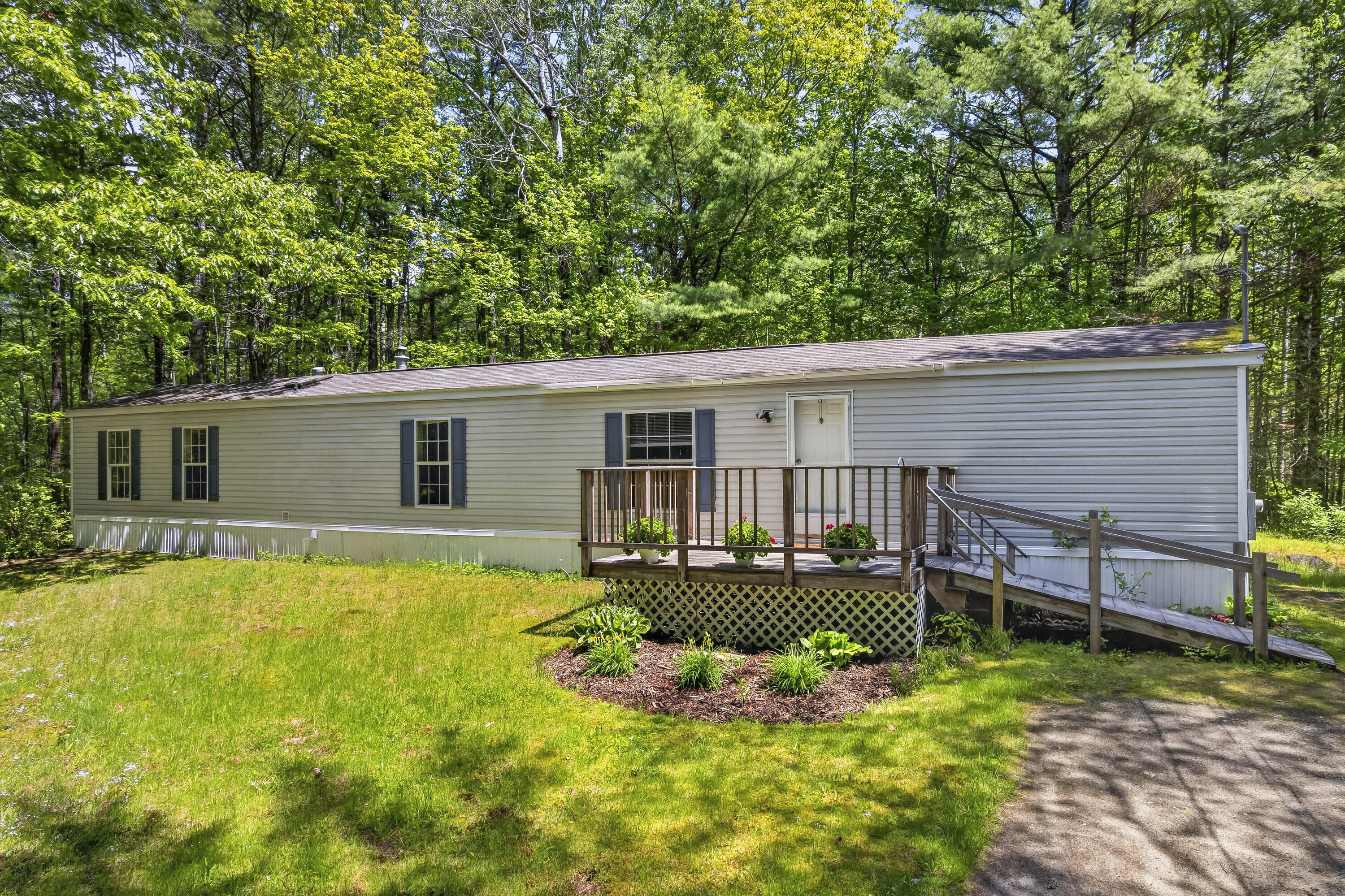 439 Castner Road Waldoboro, ME 04572 - Photo 3 of 50