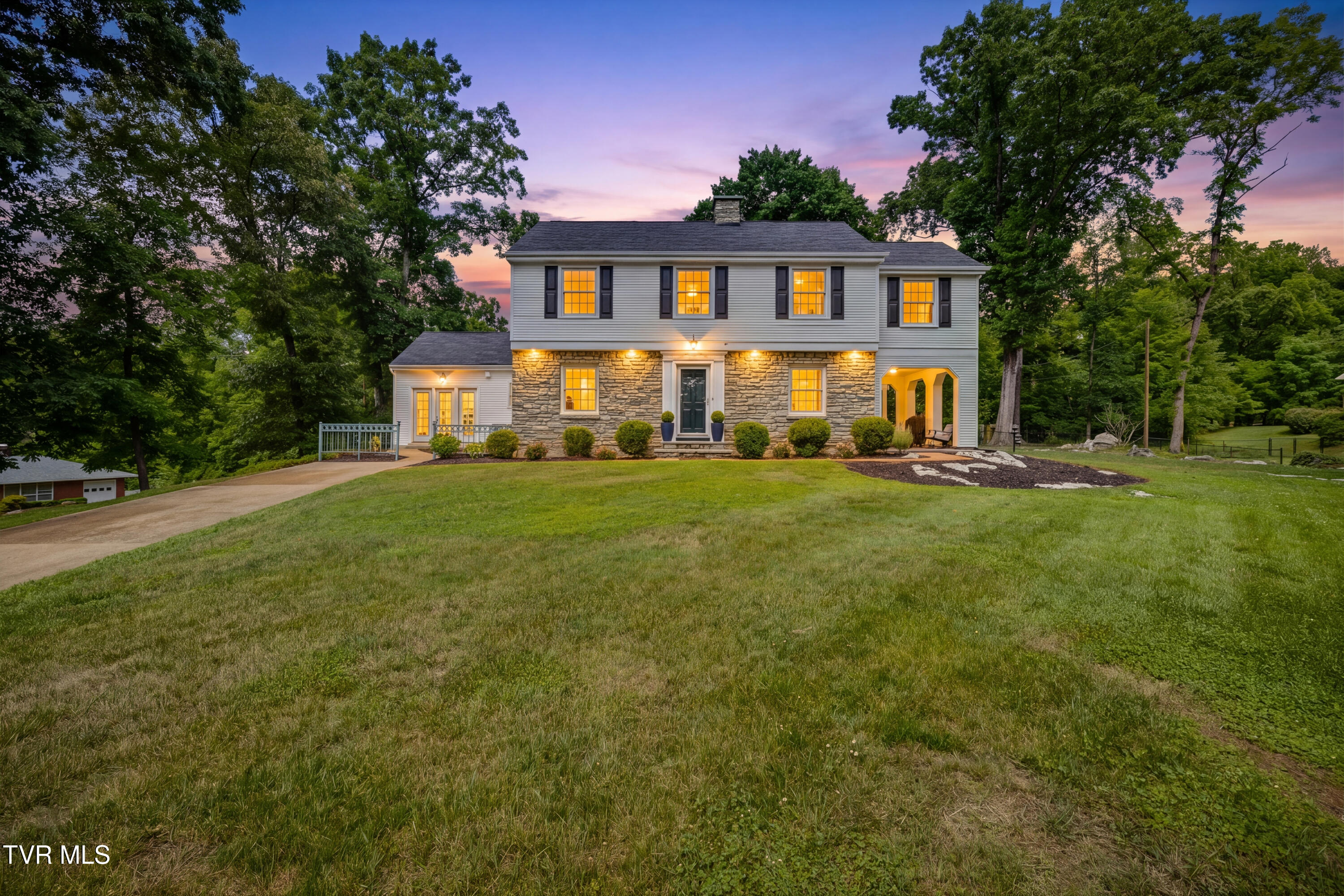4302 Stagecoach Road Kingsport, TN 37664 - Photo 1 of 51 4302 Stagecoach Rd