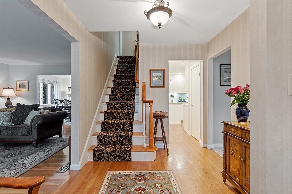 14 Scenna Road Beverly, MA 01915 - Photo 4 of 42 a living room with furniture and a potted plant