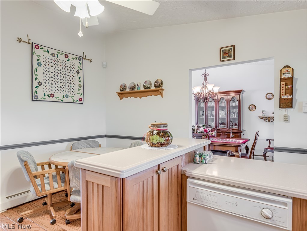 2856 Industry Road Atwater, OH 44201 - Photo 12 of 34 Eating Area in Kitchen