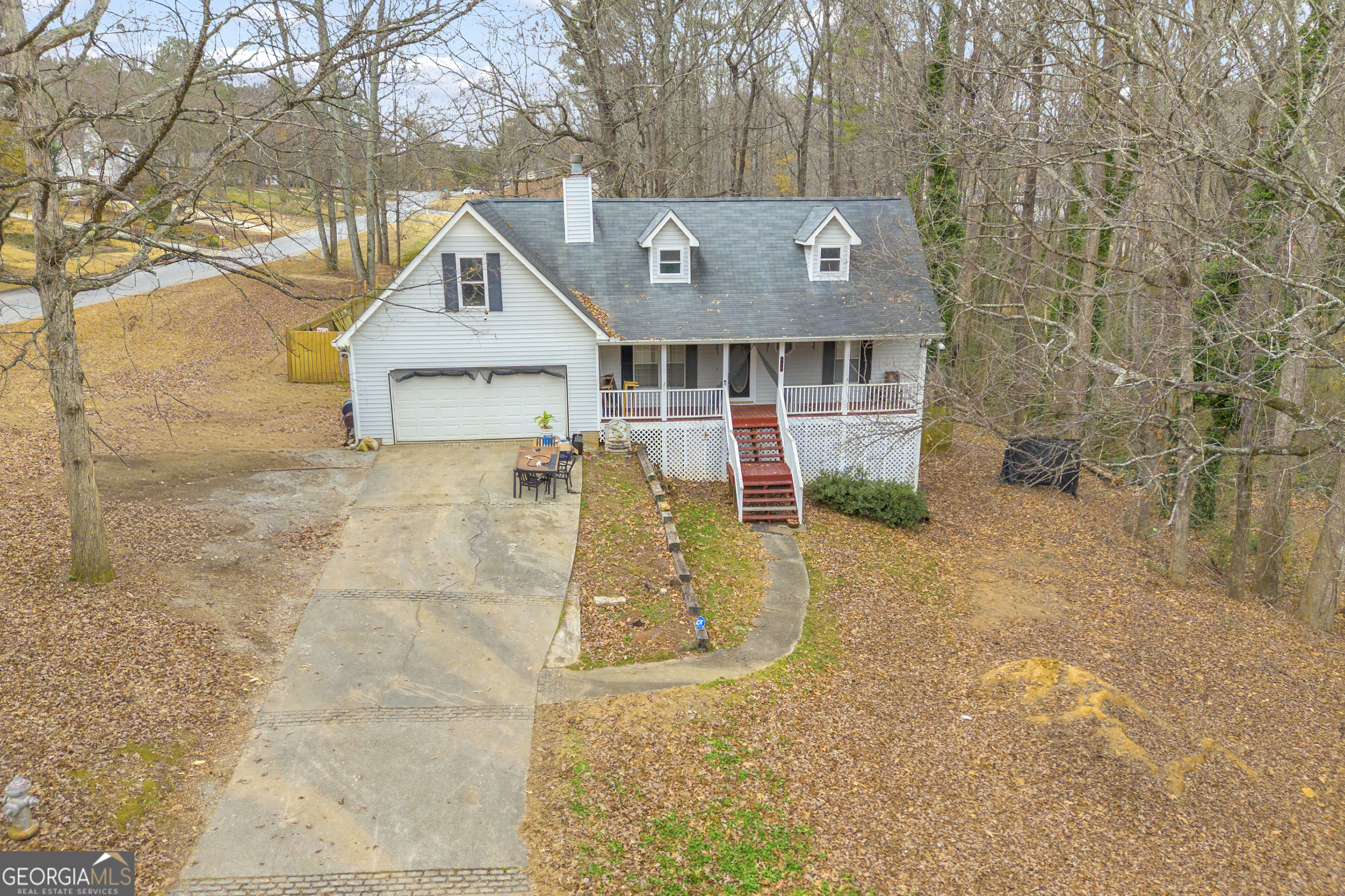 365 Falling Timber Court Stockbridge, GA 30281 - Photo 2 of 42