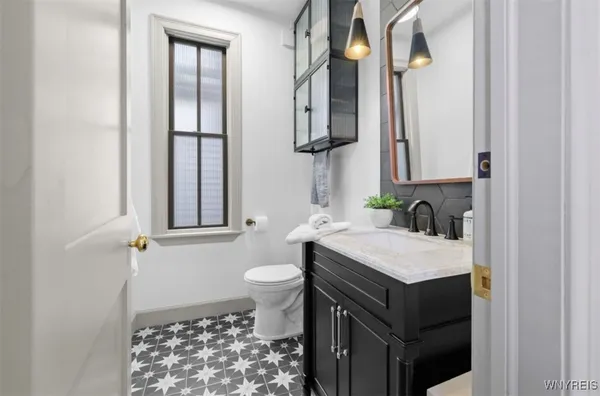 $375,000 | 19 Lawrence Place, Buffalo, NY 14213