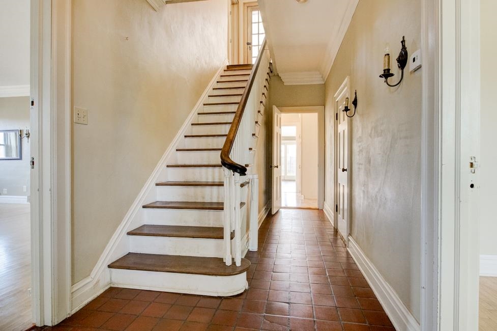 1851 Riverside Avenue Marinette, WI 54143 - Photo 3 of 50