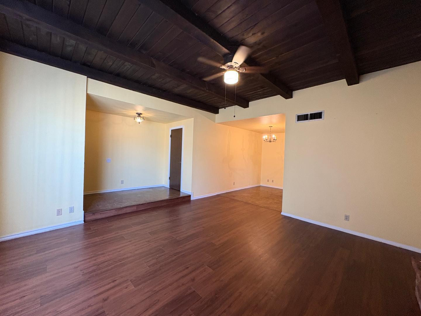 64 West Brown Road Mesa, AZ 85201 - Photo 5 of 12 Photo #5