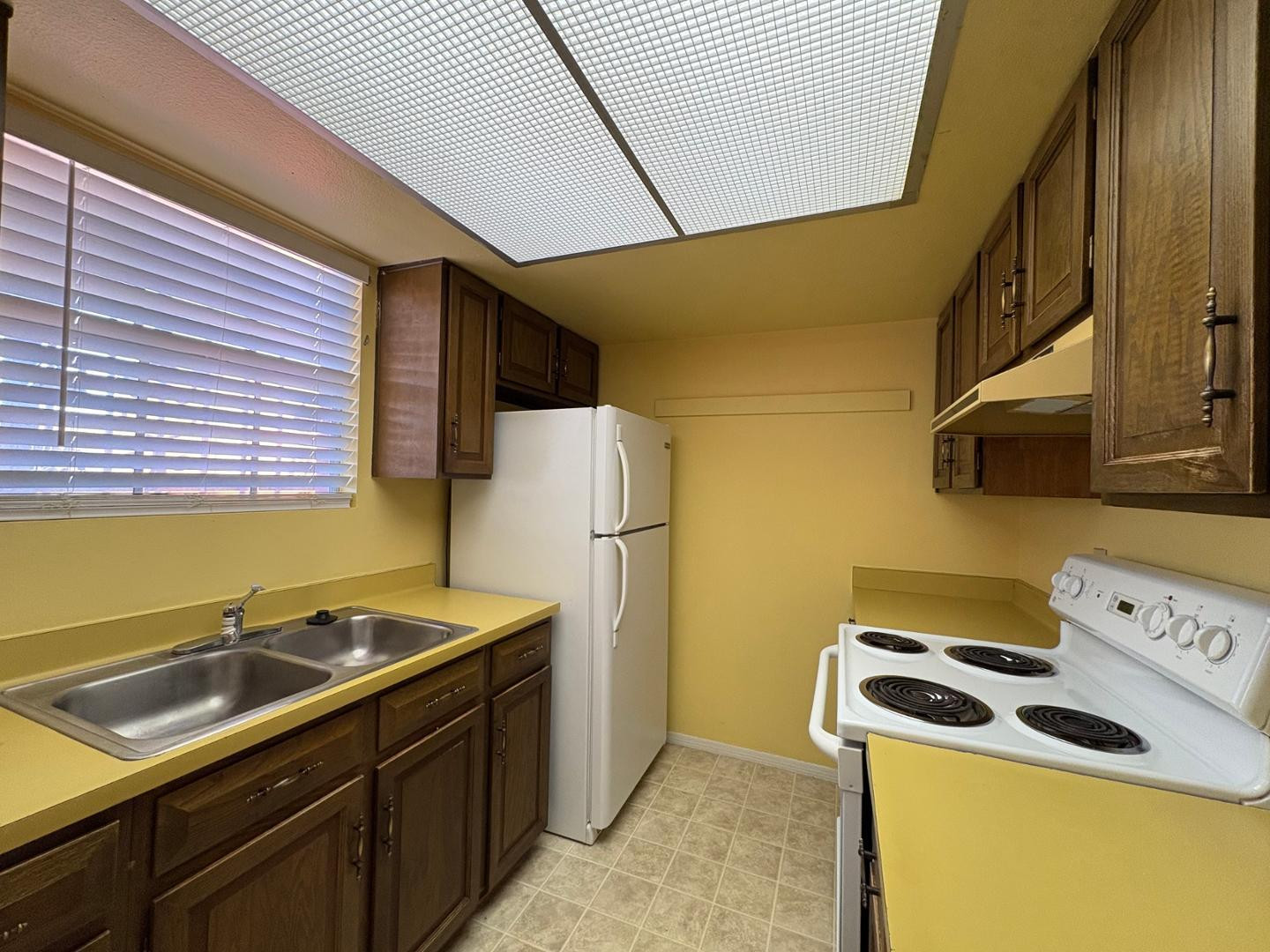 64 West Brown Road Mesa, AZ 85201 - Photo 7 of 12 Photo #7