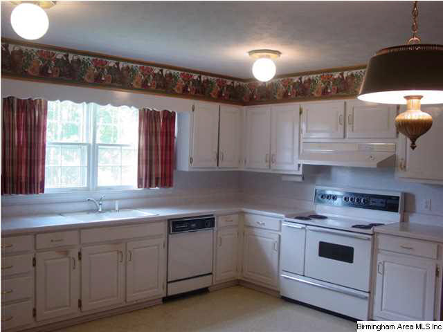 6301 Weaver Road Anniston, AL 36206 - Photo 2 of 27