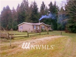 7662 Casey Road Deming, WA 98244 - Photo 1 of 14 Gallery Image 1